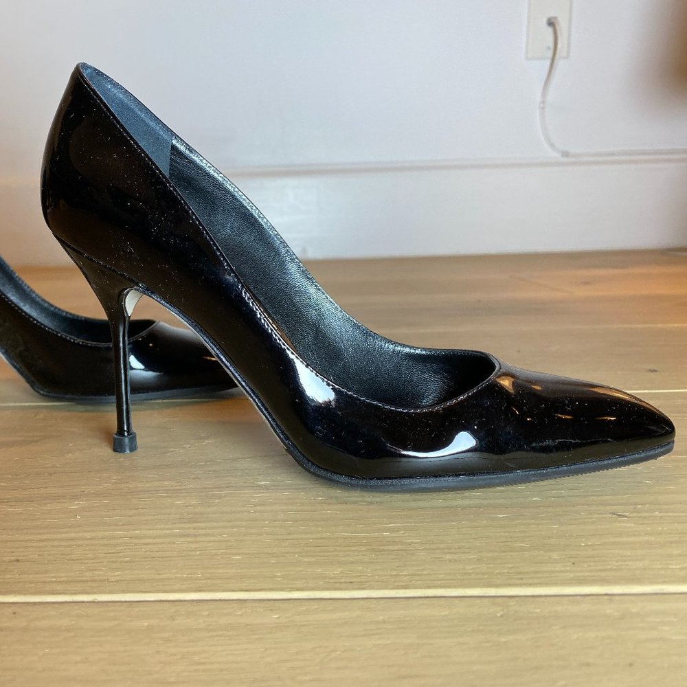 Sergio Rossi Patent Black Leather Pointy Pumps (Size 35.5) - Pre Owned